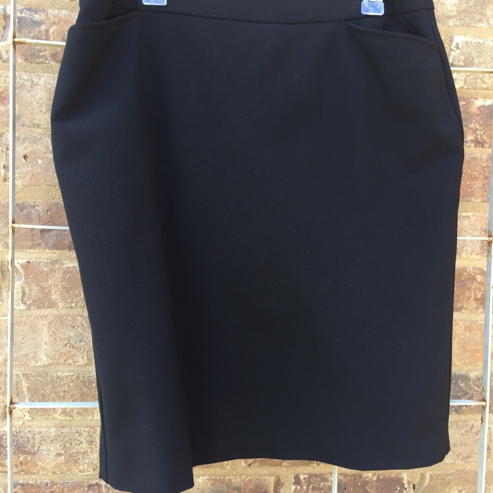 Josephine Essentials Skirt Size 12